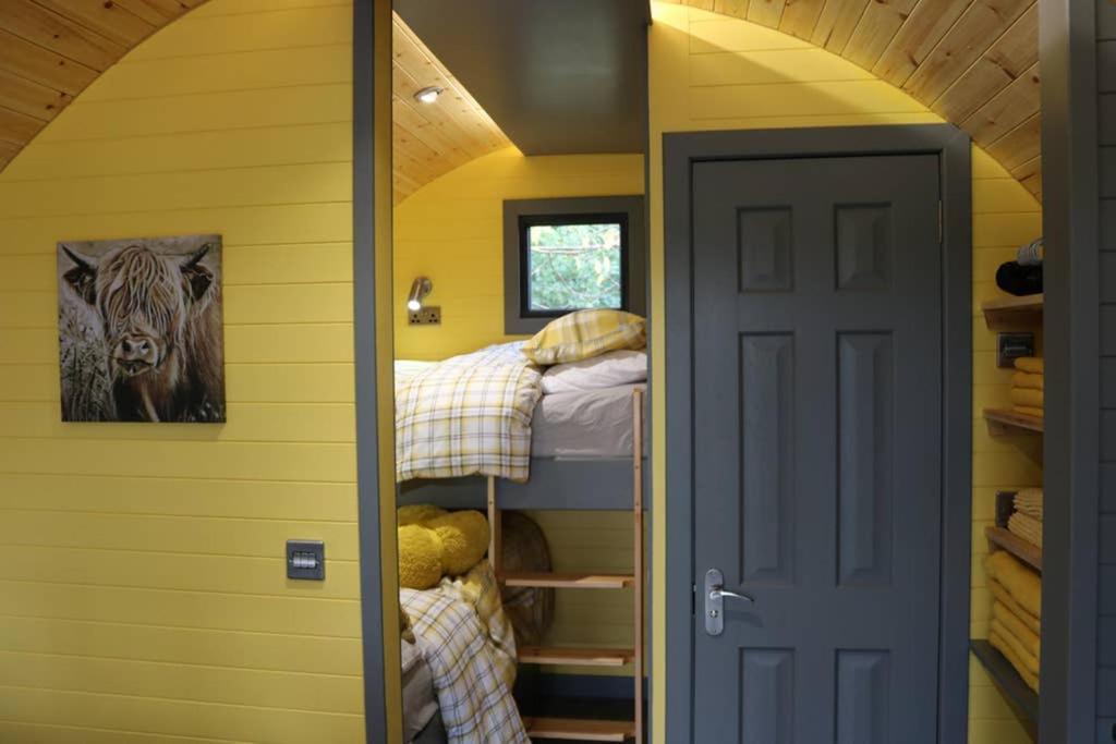 Glampods Glamping Pod - Meet Highland Cows And Sheep Elgin Vila Exterior foto