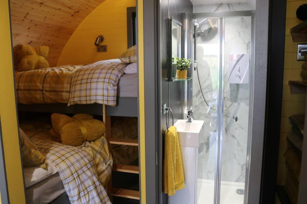 Glampods Glamping Pod - Meet Highland Cows And Sheep Elgin Vila Exterior foto
