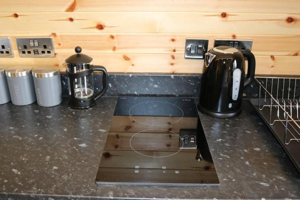 Glampods Glamping Pod - Meet Highland Cows And Sheep Elgin Vila Exterior foto